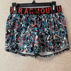 Under Armour Girls Youth Medium Loose Fit‎ Athletic Shorts colorful